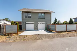 814 1/2 Caroline St, Port Angeles, WA 98362 - Photo 36