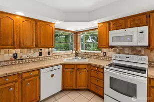 526 Sunset Ave NE, Ocean Shores, WA 98569 - Photo 10