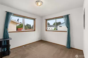 526 Sunset Ave NE, Ocean Shores, WA 98569 - Photo 18