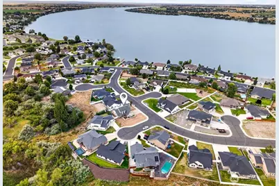 600 N Bluff West Drive, Moses Lake, WA 98837 - Photo 24