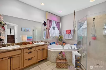 600 N Bluff West Drive, Moses Lake, WA 98837 - Photo 14