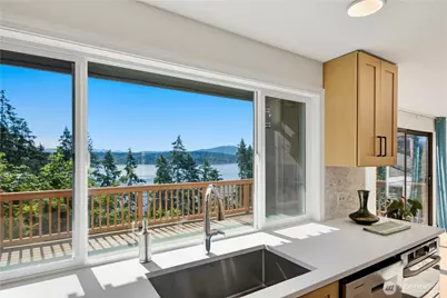 110 174th Place, Bellevue, WA 98008 - Photo 8
