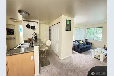 300 10th Avenue #B305, Seattle, WA 98122 - Photo 16