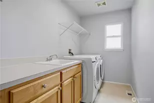 10115 NE 24th St, Bellevue, WA 98004 - Photo 30