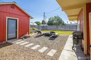 220 N Main St, Kittitas, WA 98934 - Photo 8