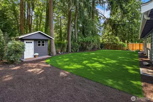7061 NE 137th St, Kirkland, WA 98034 - Photo 26