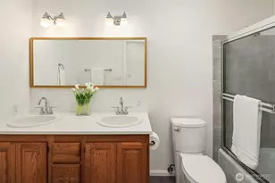 7061 NE 137th St, Kirkland, WA 98034 - Photo 14