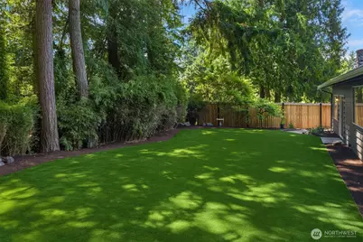 7061 NE 137th Street, Kirkland, WA 98034 - Photo 28