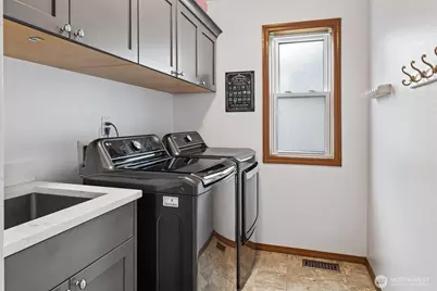 10512 SE 302nd Street, Auburn, WA 98092 - Photo 32