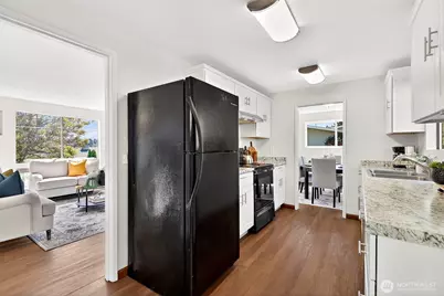 3415 24th Avenue W, Seattle, WA 98199 - Photo 8