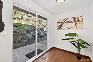 3415 24th Ave W, Seattle, WA 98199 - Photo 10