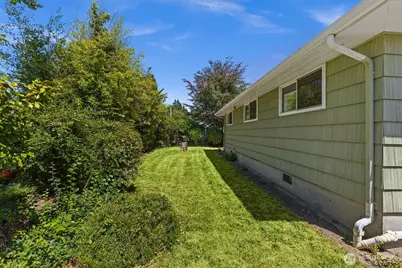 605 S Charleston Avenue, Bremerton, WA 98312 - Photo 36