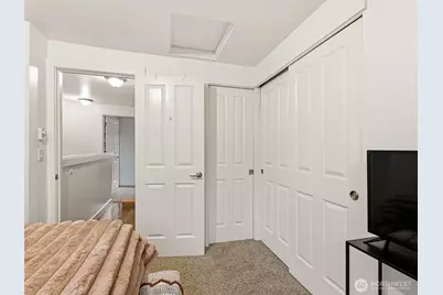 301 W Raye Street #201, Seattle, WA 98119 - Photo 16