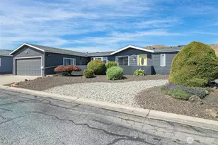 1308 Glacier Pl, Wenatchee, WA 98801 - Photo 2