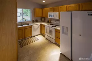 15207 Carter Loop SE, Yelm, WA 98597 - Photo 10