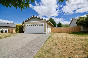 15207 Carter Loop SE, Yelm, WA 98597 - Photo 2