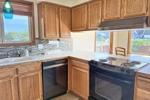 725 Wawona Ave SW, Ocean Shores, WA 98569 - Photo 8