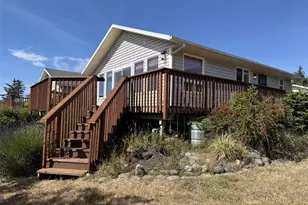 725 Wawona Ave SW, Ocean Shores, WA 98569 - Photo 4