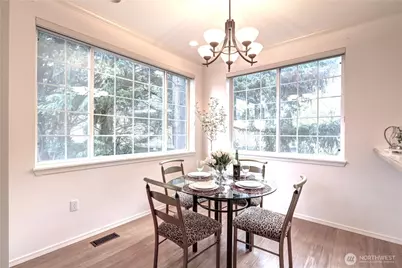 18654 NE 56th Court #18654, Redmond, WA 98052 - Photo 4