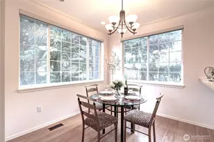 18654 NE 56th Ct, Redmond, WA 98052 - Photo 4