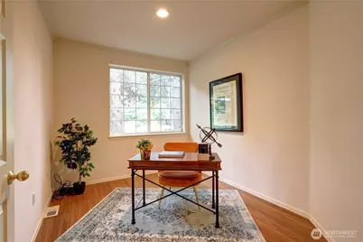 18654 NE 56th Court #18654, Redmond, WA 98052 - Photo 10