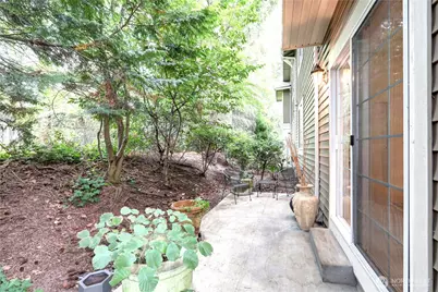 18654 NE 56th Court #18654, Redmond, WA 98052 - Photo 14