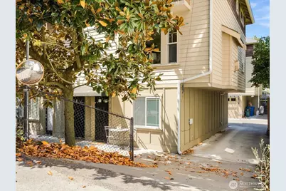 2106 E Terrace Street, Seattle, WA 98122 - Photo 1