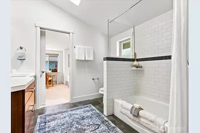 2106 E Terrace Street, Seattle, WA 98122 - Photo 22