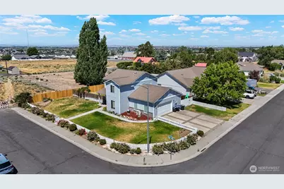 510 E Quintanilla Drive, Moses Lake, WA 98837 - Photo 2