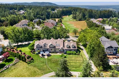 6924 Fairway Avenue SE, Snoqualmie, WA 98065 - Photo 4
