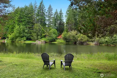 580 E Emerald Lake Drive E, Grapeview, WA 98546 - Photo 2