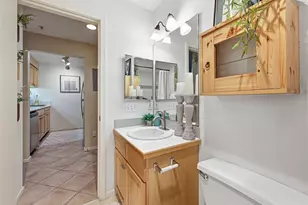 12345 Roosevelt Way NE, Seattle, WA 98125 - Photo 32