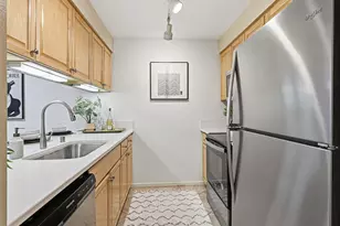 12345 Roosevelt Way NE, Seattle, WA 98125 - Photo 18