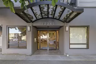 12345 Roosevelt Way NE, Seattle, WA 98125 - Photo 4
