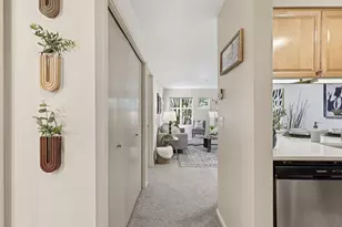12345 Roosevelt Way NE, Seattle, WA 98125 - Photo 6