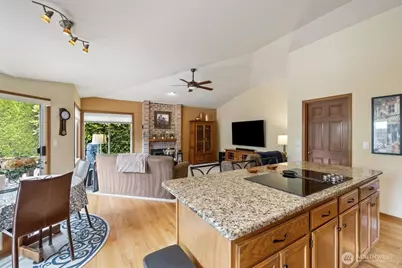 9806 NE 197th Street, Bothell, WA 98011 - Photo 12