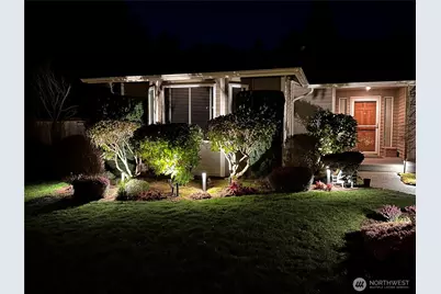 9806 NE 197th Street, Bothell, WA 98011 - Photo 2