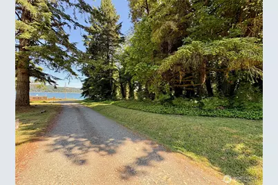 23501 N US Highway 101, Hoodsport, WA 98548 - Photo 2