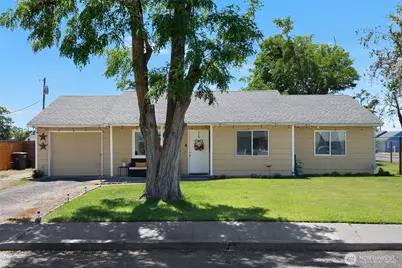 1232 Arlington Drive, Moses Lake, WA 98837 - Photo 1