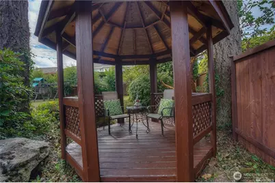 1920 Parkview Drive NE, Tacoma, WA 98422 - Photo 32
