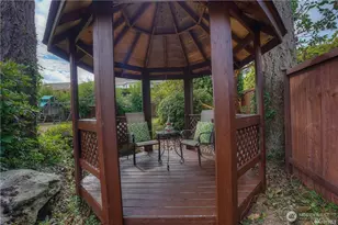 1920 Parkview Dr NE, Tacoma, WA 98422 - Photo 32