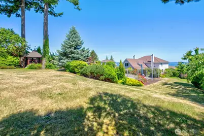 1920 Parkview Drive NE, Tacoma, WA 98422 - Photo 4