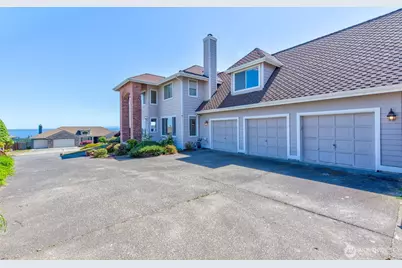 1920 Parkview Drive NE, Tacoma, WA 98422 - Photo 2