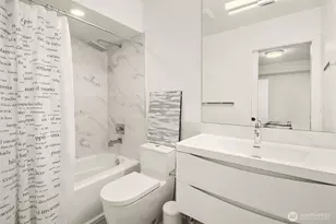 426 Wheeler St, Seattle, WA 98109 - Photo 24