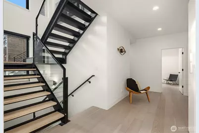 426 Wheeler Street, Seattle, WA 98109 - Photo 18