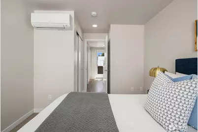 1810 NW 85th Street, Seattle, WA 98117 - Photo 12