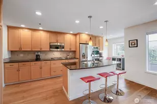 10108 NE 63rd St, Kirkland, WA 98033 - Photo 10