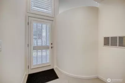 10108 NE 63rd Street, Kirkland, WA 98033 - Photo 20