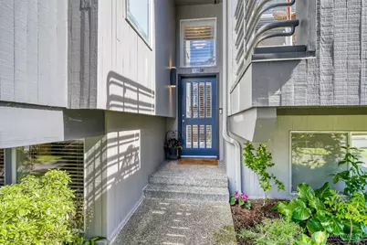 10108 NE 63rd Street, Kirkland, WA 98033 - Photo 4