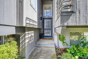 10108 NE 63rd St, Kirkland, WA 98033 - Photo 4